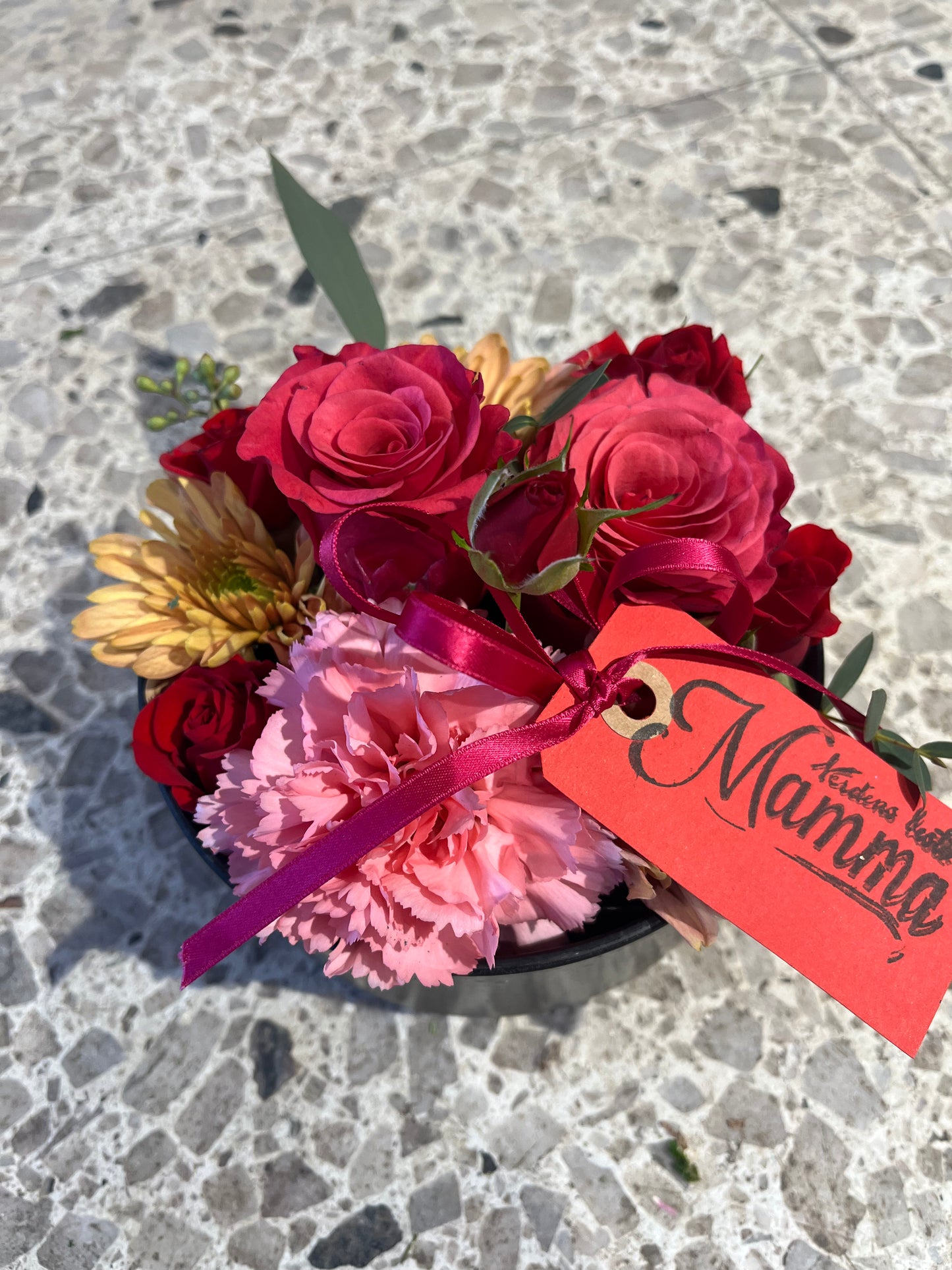 Liten søt dekorasjon i varme farger